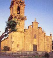 Iglesia parroquial de Santa María, templo neoclásico del s. XIX, que cuenta con un hermoso retablo barroco