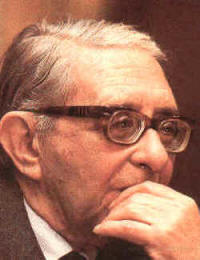 Ramón Torrente Ballester, uno de los literatos destacados en la narrativa de mitad del siglo XX