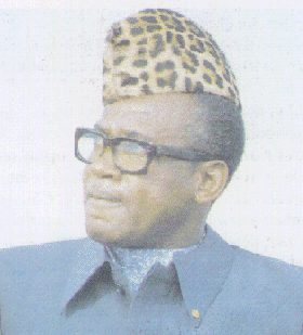 Joseph-Désiré Mobutu (más tarde se haría llamar Mobutu Sese Seko), asumió la presidencia del Zaire en 1965 mediante un golpe militar