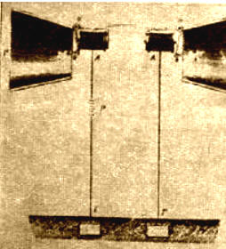 PRIMER TELEFONO. La fotografía muestra el esquema del sistema empleado por Graham Bell para la obtención del ahora necesario e imprescindible aparato telefónico.