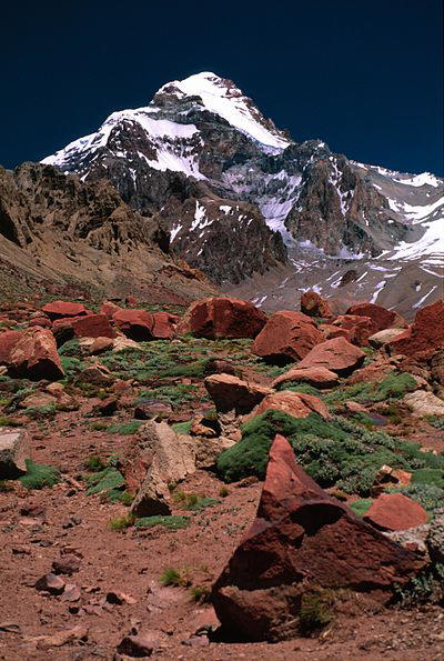 El pico Aconcagua, en los Andes argentinos: el cerro más alto de toda la cordillera.