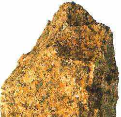 La sienita es una roca plutónica granítica, pero ausente de cuarzo