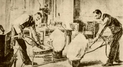 CONFORT. La aspiradora solo pudo construirse a comienzos del siglo XX, y el grabado muestra que solo debía ser usada por hombres.